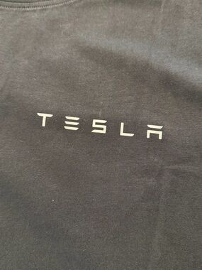 Tesla T Shirt Womens Large Black Logo Graphic Crew Neck Tee NWOT
